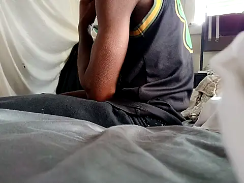 DevinToore online show from November 23, 2025, 7:24 pm