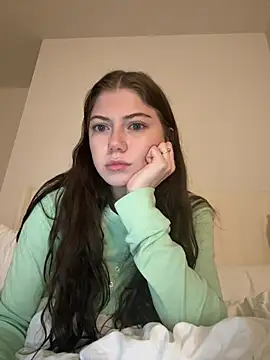 Snapshot of emilycoco chatting on February 22, 2026, 3:51 am emilycoco online show from February 22, 2026, 3:51 am