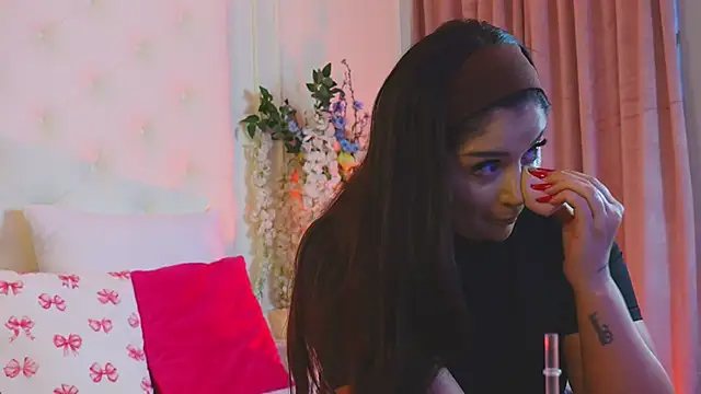 Snapshot of Amberseyes chatting on March 26, 2026, 9:37 am Amberseyes online show from March 26, 2026, 9:37 am