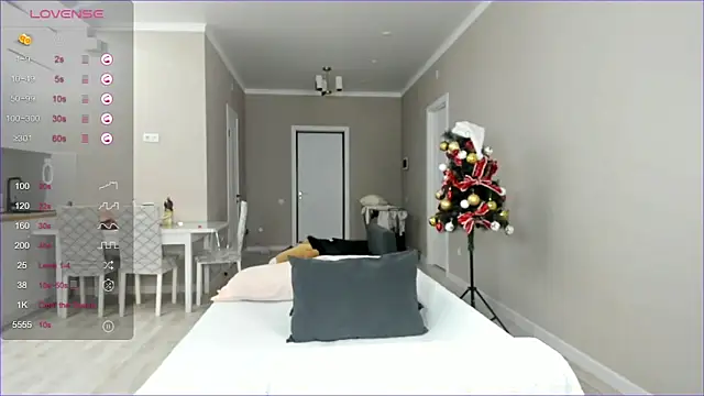 Snapshot of sailorrmoon chatting on December 31, 2024, 12:57 pm sailorrmoon online show from December 31, 2024, 12:57 pm