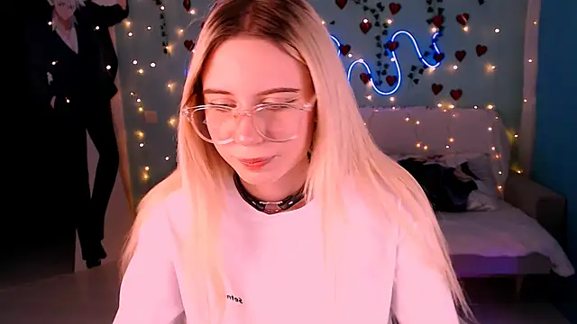 Snapshot of Sweet_Richal chatting on March 15, 2025, 1:41 am Sweet Richal online show from March 15, 2025, 1:41 am