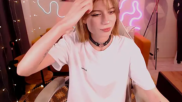 Snapshot of Sweet_Richal chatting on October 24, 2025, 8:38 pm Sweet Richal online show from October 24, 2025, 8:38 pm