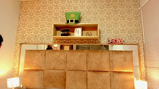 Asia smitth online show from December 7, 2024, 12:02 pm