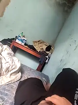 Snapshot of putoso031 chatting on December 19, 2024, 2:02 pm putoso031 online show from December 19, 2024, 2:02 pm