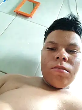 Snapshot of putoso031 chatting on March 16, 2025, 6:44 pm putoso031 online show from March 16, 2025, 6:44 pm