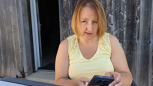 Snapshot of Sandcoq chatting on June 15, 2026, 8:38 am Sandcoq online show from June 15, 2026, 8:38 am