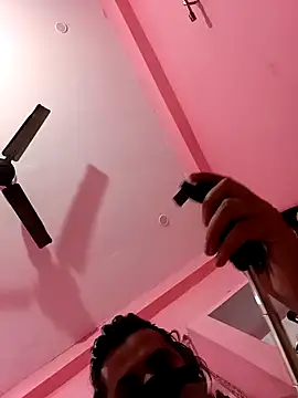 saviverma2024 online show from December 22, 2024, 10:28 am