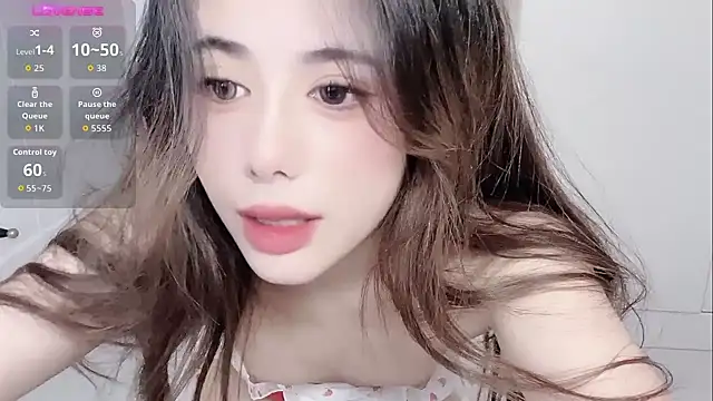 jiaozi-kiss online show from November 6, 2025, 1:45 pm