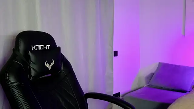 HarpyWitch online show from July 25, 2026, 7:00 pm