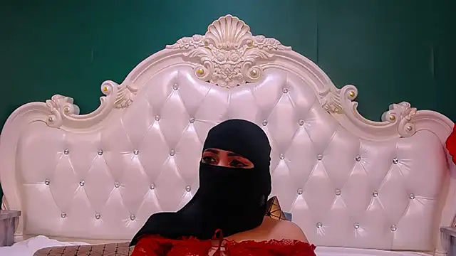 Snapshot of Hajar_Kar chatting on January 16, 2025, 12:20 pm Hajar Kar online show from January 16, 2025, 12:20 pm