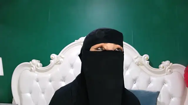 Snapshot of Hajar_Kar chatting on February 28, 2025, 5:48 am Hajar Kar online show from February 28, 2025, 5:48 am