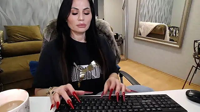 Sara Poison online show from March 29, 2026, 2:33 am