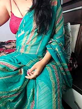 Snapshot of santurmom chatting on November 24, 2025, 5:56 pm santurmom online show from November 24, 2025, 5:56 pm