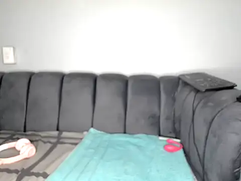 Pearl 00 online show from March 10, 2026, 9:25 am