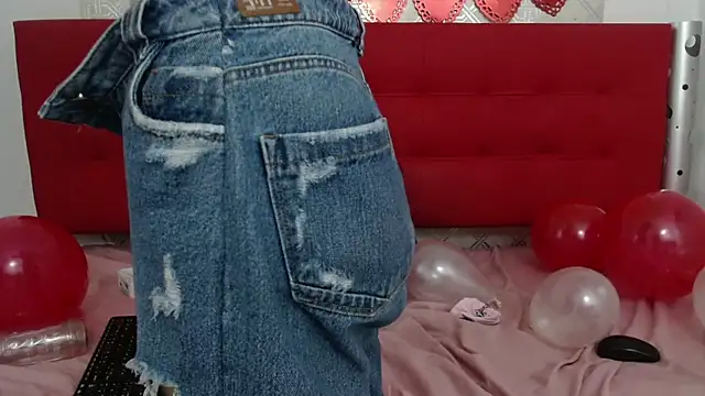 Celestial Queen  online show from February 14, 2025, 6:51 pm