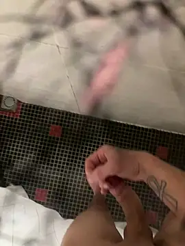 lescro95  online show from February 3, 2026, 5:07 pm