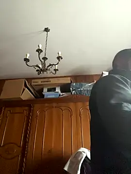 Dikkiduohottt online show from November 12, 2025, 2:39 pm