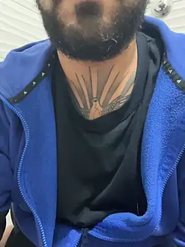 Snapshot of Dikkiduohottt chatting on February 14, 2026, 8:49 pm Dikkiduohottt online show from February 14, 2026, 8:49 pm