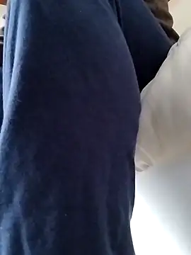 Snapshot of Dikkiduohottt chatting on March 2, 2026, 2:13 pm Dikkiduohottt online show from March 2, 2026, 2:13 pm