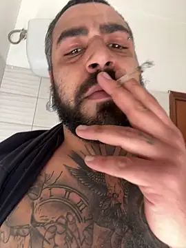 Snapshot of Dikkiduohottt chatting on April 3, 2026, 1:09 pm Dikkiduohottt online show from April 3, 2026, 1:09 pm