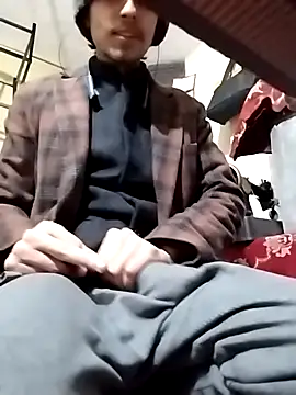 Snapshot of fantasticdickandballsss chatting on January 7, 2026, 4:42 pm fantasticdickandballsss online show from January 7, 2026, 4:42 pm