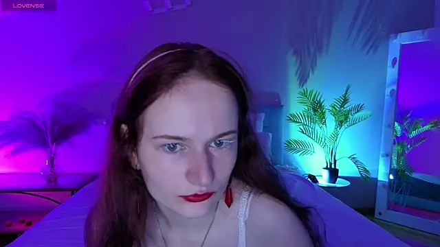 L1ittle kitty  online show from May 22, 2026, 5:25 am