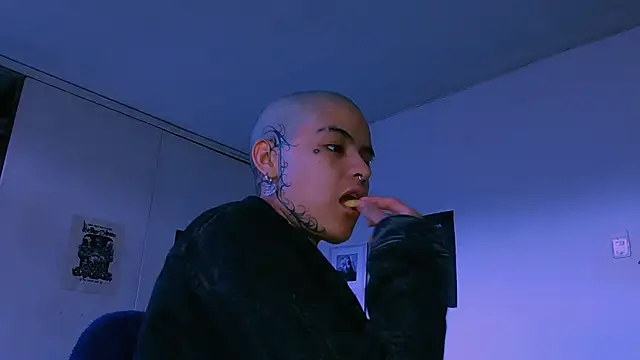 alex one888 online show from February 17, 2026, 9:10 pm