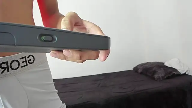 Snapshot of evanscollins chatting on December 27, 2024, 8:39 pm evanscollins online show from December 27, 2024, 8:39 pm