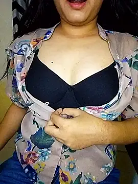 Snapshot of Indianhyna chatting on September 10, 2025, 7:52 am Indianhyna online show from September 10, 2025, 7:52 am