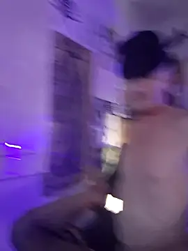 Snapshot of dreski86 chatting on October 31, 2025, 4:13 am dreski86 online show from October 31, 2025, 4:13 am