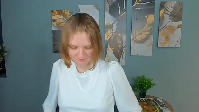 LilianSwall online show from January 10, 2026, 1:24 pm