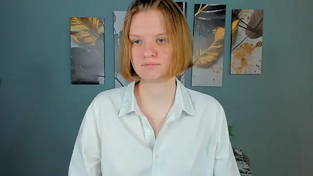 LilianSwall online show from January 13, 2026, 2:44 pm