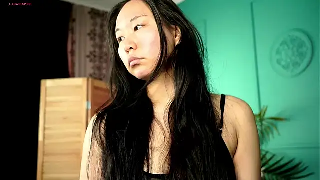 Inari Okami  online show from September 26, 2025, 6:50 am