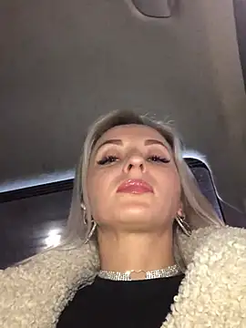 Diamond Bunny  online show from January 15, 2025, 2:56 pm