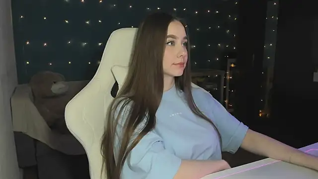 Snapshot of katie_taylorr chatting on December 3, 2024, 2:36 am katie taylorr online show from December 3, 2024, 2:36 am