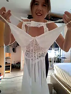 Snapshot of Hexe12346 chatting on March 18, 2025, 6:36 am Hexe12346 online show from March 18, 2025, 6:36 am