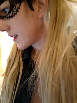 Snapshot of Hexe12346 chatting on October 26, 2025, 6:19 am Hexe12346 online show from October 26, 2025, 6:19 am