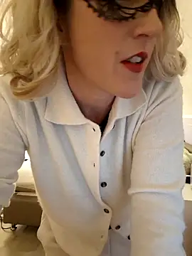 Snapshot of Hexe12346 chatting on December 15, 2025, 5:39 pm Hexe12346 online show from December 15, 2025, 5:39 pm