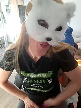 Snapshot of Hexe12346 chatting on February 25, 2026, 6:45 am Hexe12346 online show from February 25, 2026, 6:45 am