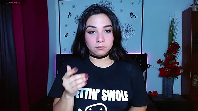 Lune Claire online show from April 16, 2026, 3:18 am