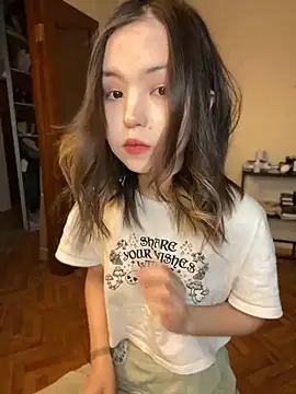 Snapshot of lalallalalaa- chatting on December 8, 2024, 9:57 am lalallalalaa- online show from December 8, 2024, 9:57 am