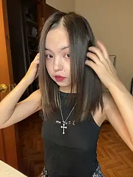 Snapshot of lalallalalaa- chatting on December 17, 2024, 10:12 am lalallalalaa- online show from December 17, 2024, 10:12 am