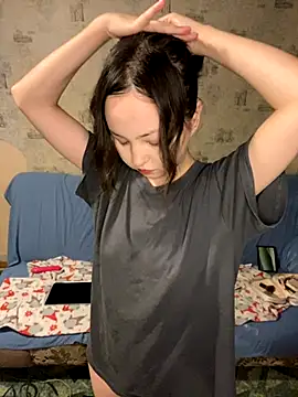 Snapshot of lalallalalaa- chatting on September 19, 2025, 1:12 pm lalallalalaa- online show from September 19, 2025, 1:12 pm