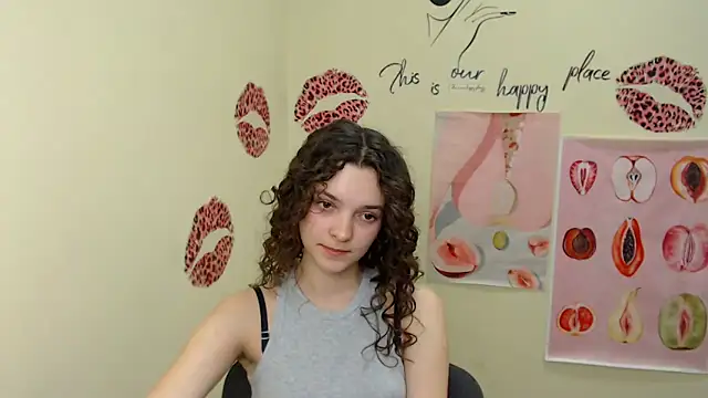  SusieSu  online show from February 1, 2025, 10:26 am