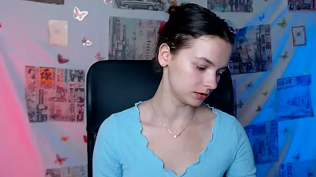  SusieSu  online show from May 13, 2026, 12:24 pm