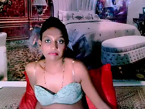 IndianLoveBug online show from December 30, 2024, 12:09 pm