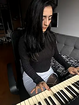 Snapshot of Lila_Desiree chatting on November 13, 2025, 3:55 pm Lila Desiree online show from November 13, 2025, 3:55 pm