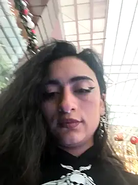 Snapshot of Lila_Desiree chatting on November 26, 2025, 10:22 pm Lila Desiree online show from November 26, 2025, 10:22 pm