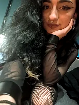 Snapshot of Lila_Desiree chatting on December 19, 2025, 1:12 am Lila Desiree online show from December 19, 2025, 1:12 am