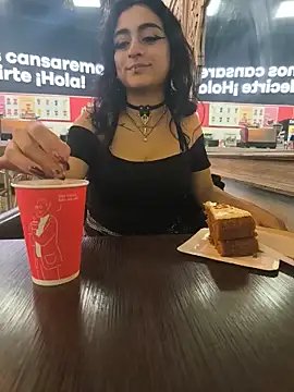 Lila Desiree online show from May 14, 2026, 10:16 pm